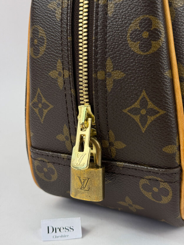 Louis Vuitton Monogram Handbag - Image 3