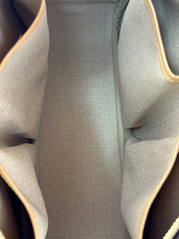 Louis Vuitton Monogram Handbag - Image 7