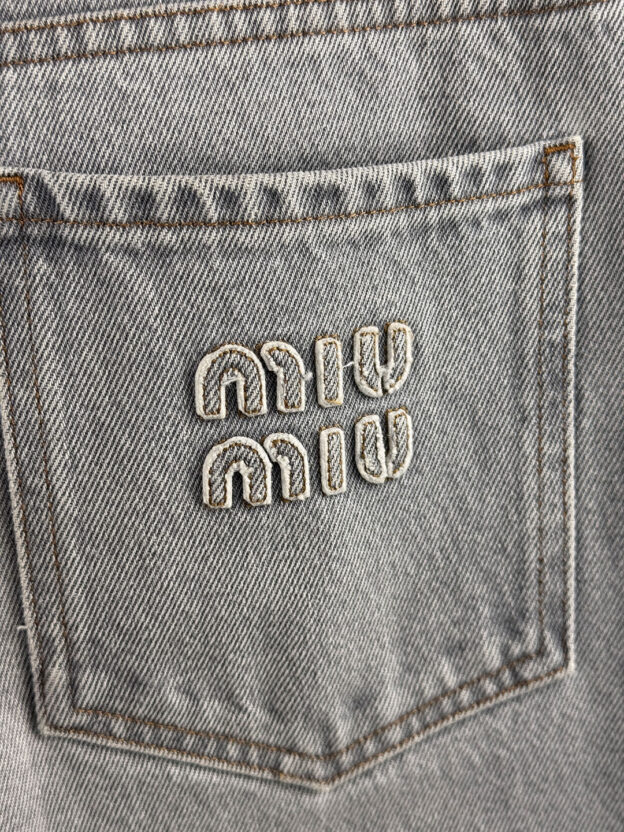 Pre-Owned Miu Miu Grey Jeans Size 40 (UK 8) - Image 2