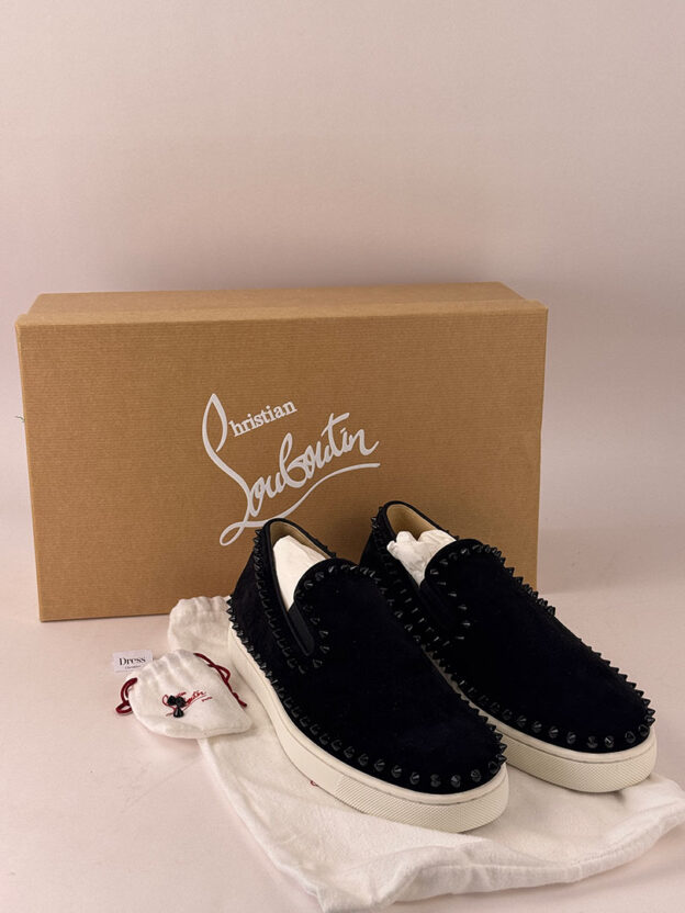 Pre-Owned Christian Louboutin Pik Boat Studded Suede Sneakers Size 39 (UK 6) - Image 6
