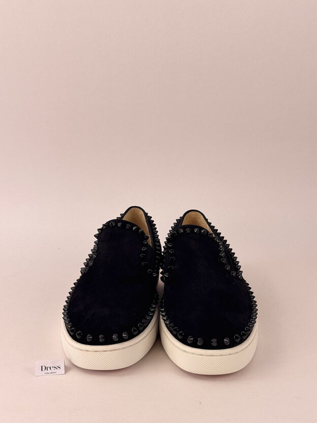 Pre-Owned Christian Louboutin Pik Boat Studded Suede Sneakers Size 39 (UK 6) - Image 2