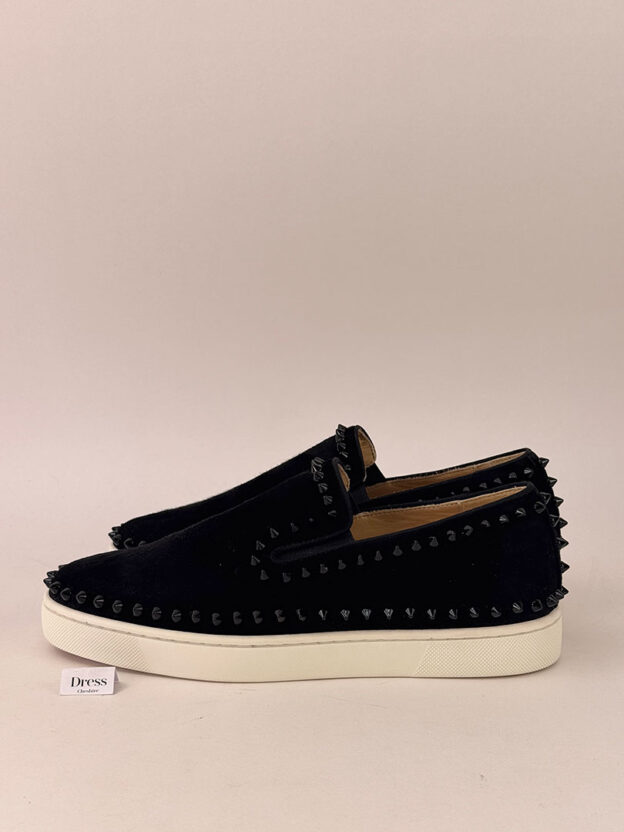Pre-Owned Christian Louboutin Pik Boat Studded Suede Sneakers Size 39 (UK 6) - Image 3