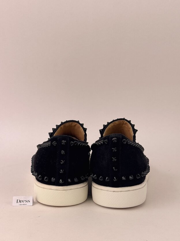 Pre-Owned Christian Louboutin Pik Boat Studded Suede Sneakers Size 39 (UK 6) - Image 4