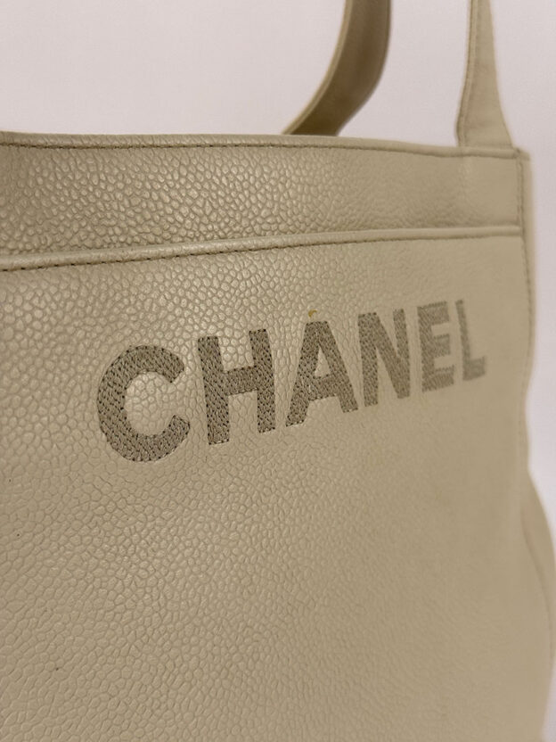 Chanel Vintage Cream Bag - Image 2
