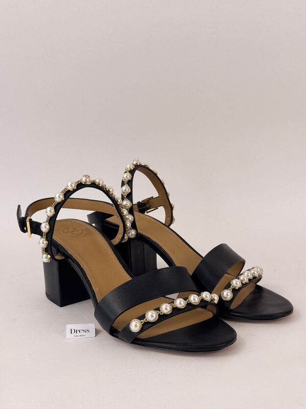 Pre-Owned Tory Burch Black Emmy Pearl Sandals US 8.5. Feel like a Size UK 5.5