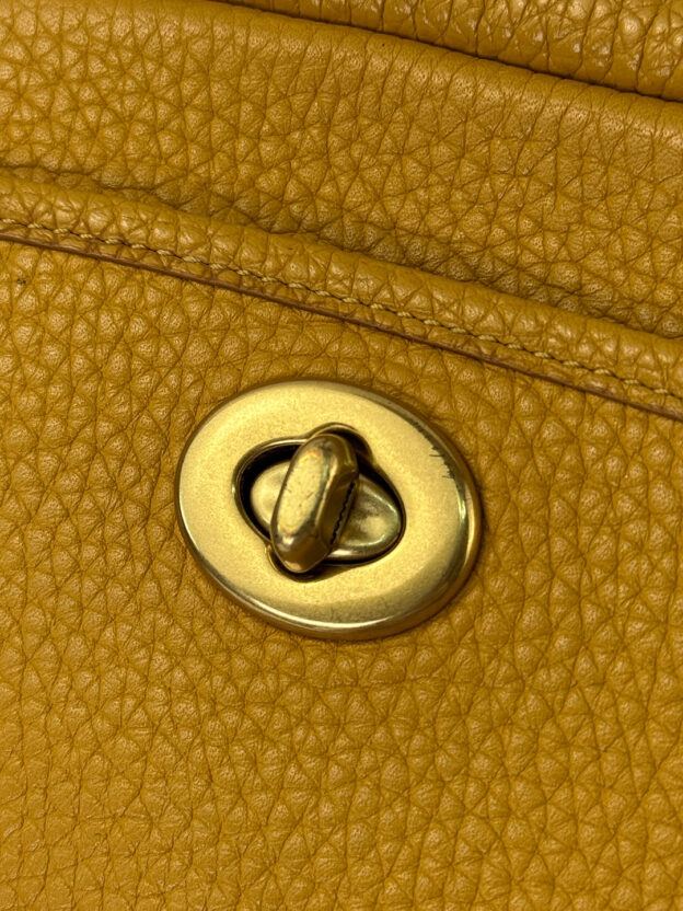 Pre-Owned Coach Buttercup Camera Bag - Image 2