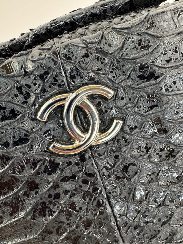 Pre-Owned Chanel Python Buckey Bag Silver hardware - Image 5