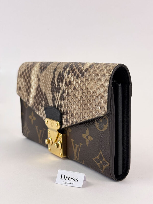 Pre-Owned Louis Vuitton Leather Monogram Purse. Boxed - Image 2