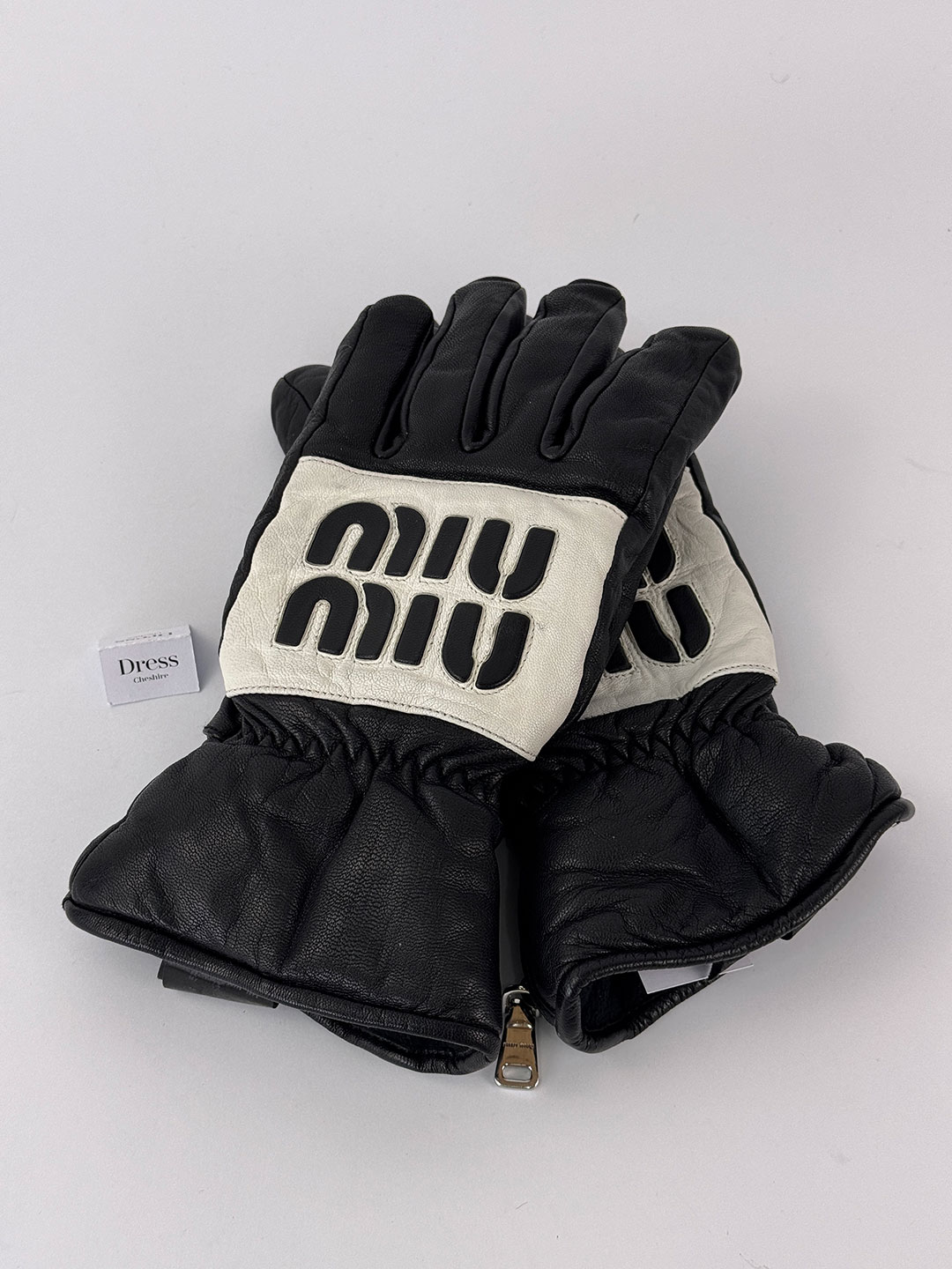 Pre-Owned Miu Miu Leather Gloves Size 7.5 - Dress Cheshire