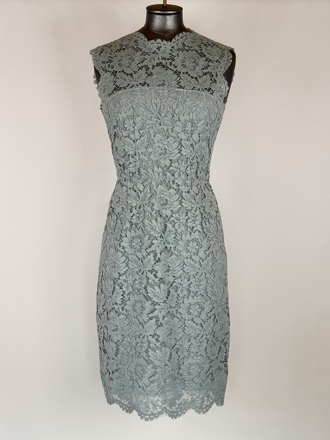 Valentino Blue Lace Dress Size UK 8 - Dress Cheshire | Preloved Designer Fashion | Boutique in Cheshire Valentino Blue Lace Dress Size UK 8 - Dress Cheshire | Preloved Designer Fashion | Boutique in Cheshire